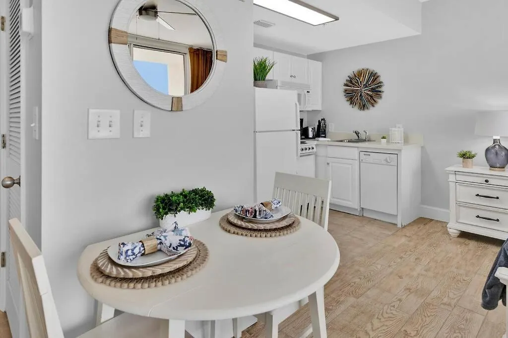 Beachfront Studio #809 At Majestic Panama City Beach